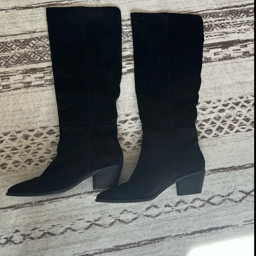 Steve Madden Suede Boots